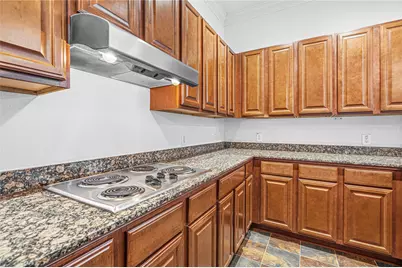 7134 S Mapleridge Street S #2E, Houston, TX 77081 - Photo 11