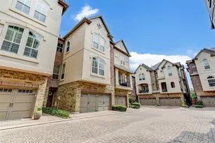 5306 Perrington Heights Ln, Houston, TX 77056 - Photo 3