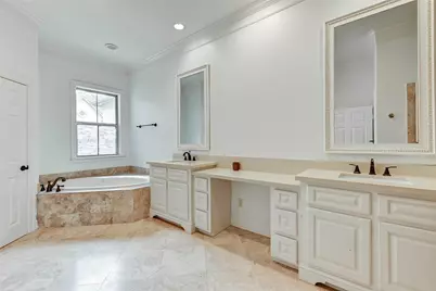 5306 Perrington Heights Lane, Houston, TX 77056 - Photo 23