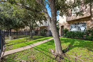 9030 Lakes at 610 Dr, Houston, TX 77054 - Photo 9