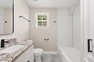217 W Wilkins St, League City, TX 77573 - Photo 17