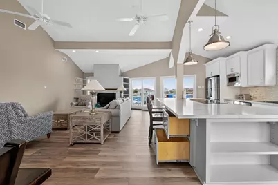 13649 Pirates Beach Boulevard, Galveston, TX 77554 - Photo 13