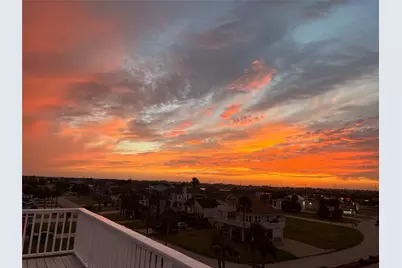 13649 Pirates Beach Boulevard, Galveston, TX 77554 - Photo 5