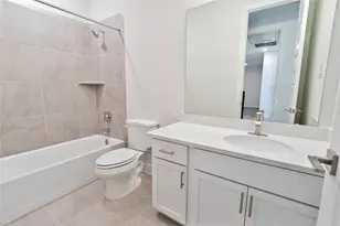 912B W 21st St, Houston, TX 77008 - Photo 27