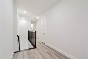 912B W 21st St, Houston, TX 77008 - Photo 13