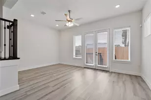 912B W 21st St, Houston, TX 77008 - Photo 7