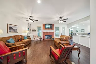 32027 Meadow View Ln, Waller, TX 77484 - Photo 13