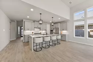 5107 Shimmering Brook Ln, Fulshear, TX 77441 - Photo 3