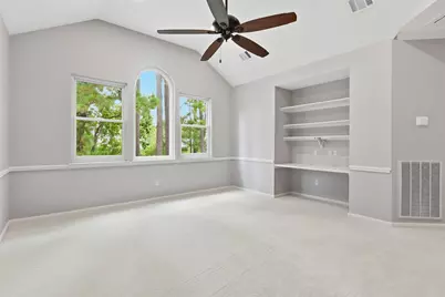 34 Gallant Oak Place, The Woodlands, TX 77381 - Photo 31