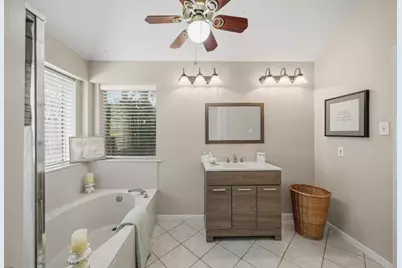 223 W New Meadows Drive, Sugar Land, TX 77479 - Photo 21