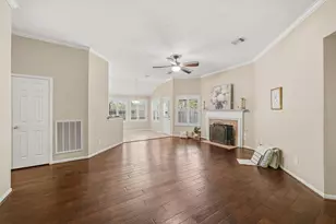 223 W New Meadows Dr, Sugar Land, TX 77479 - Photo 11