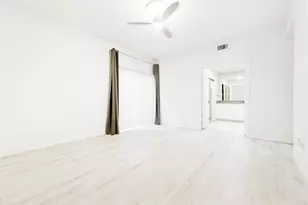 11711 Memorial Dr, Houston, TX 77024 - Photo 11