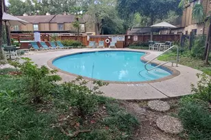 11711 Memorial Dr, Houston, TX 77024 - Photo 17