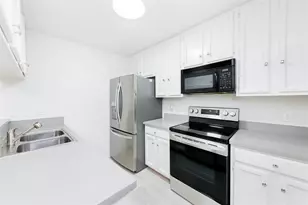 11711 Memorial Dr, Houston, TX 77024 - Photo 1