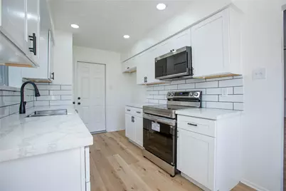 1639 Castle Creek Drive, Missouri City, TX 77489 - Photo 7