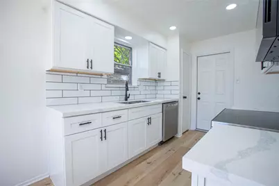 1639 Castle Creek Drive, Missouri City, TX 77489 - Photo 9