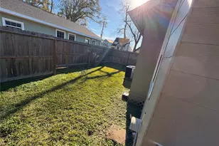 510 Hicks St, Tomball, TX 77375 - Photo 13