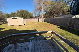 510 Hicks St, Tomball, TX 77375 - Photo 17