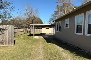 510 Hicks St, Tomball, TX 77375 - Photo 29