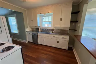 510 Hicks St, Tomball, TX 77375 - Photo 5