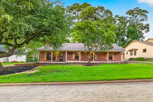 107 Greenbriar Dr, Conroe, TX 77356 - Photo 3