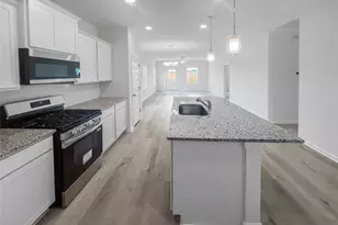 13203 Hayden Peak Dr, Iowa Colony, TX 77583 - Photo 7