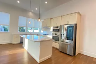 2230 Lou Ellen Ln, Houston, TX 77018 - Photo 9
