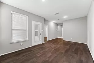 8612 Cedardale Park Dr, Houston, TX 77063 - Photo 13
