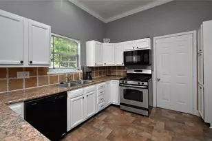504 Green St, Baytown, TX 77520 - Photo 7