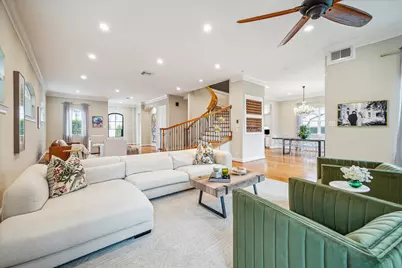 1502 Whispering Pines Drive, Houston, TX 77055 - Photo 19