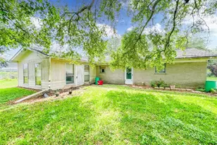 15869 Brush Island Rd, Winnie, TX 77622 - Photo 25