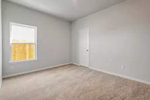 8124 Burnt Orchid Dr, Houston, TX 77016 - Photo 5