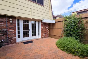 11515 Burdine Rd, Houston, TX 77035 - Photo 17