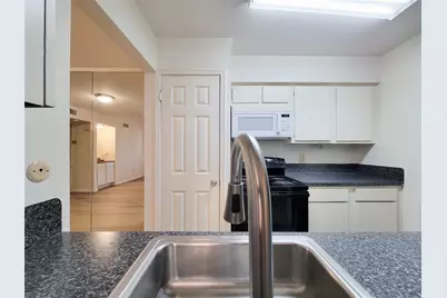 5711 Sugar Hill Drive #26, Houston, TX 77057 - Photo 13