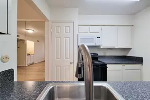 5711 Sugar Hill Dr, Houston, TX 77057 - Photo 13