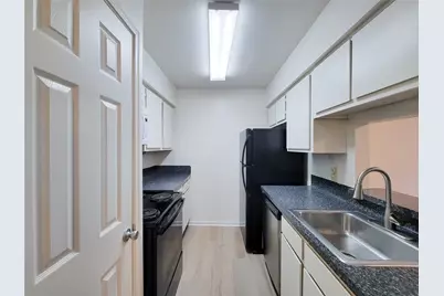 5711 Sugar Hill Drive #26, Houston, TX 77057 - Photo 11