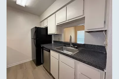 5711 Sugar Hill Drive #26, Houston, TX 77057 - Photo 11