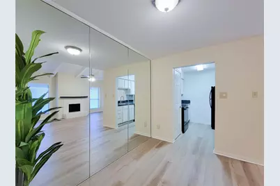 5711 Sugar Hill Drive #26, Houston, TX 77057 - Photo 7