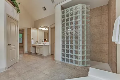 42 Carlyle Place, The Woodlands, TX 77382 - Photo 33