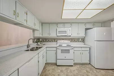 5005 Georgi Lane #155, Houston, TX 77092 - Photo 11
