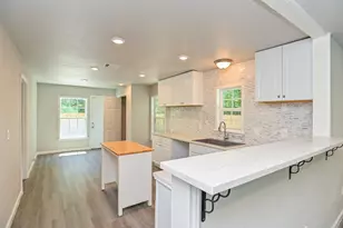 4714 Nichols St, Houston, TX 77020 - Photo 9