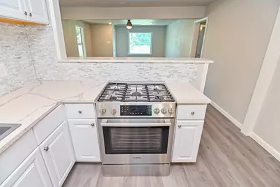 4714 Nichols Street, Houston, TX 77020 - Photo 13