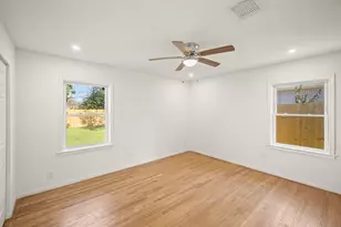 5022 Hazelton St, Houston, TX 77035 - Photo 33