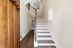 1124 W 24th St, Houston, TX 77008 - Photo 5