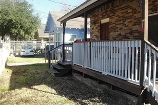 107 Altic St, Houston, TX 77011 - Photo 7