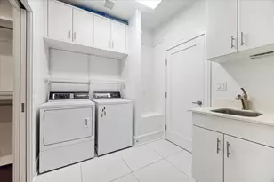 2107 Wroxton Rd, Houston, TX 77005 - Photo 33