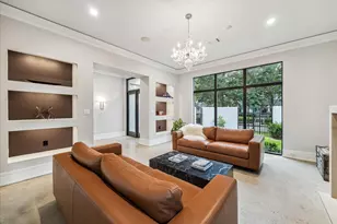 2107 Wroxton Rd, Houston, TX 77005 - Photo 7
