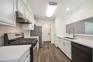 3923 Windmill St, Sugar Land, TX 77479 - Photo 7