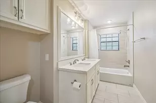 7127 Walkway St, Houston, TX 77036 - Photo 15