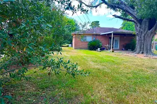 5502 Mackinaw St, Houston, TX 77053 - Photo 43